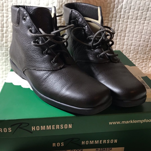 Ros Hommerson Shoes - Ros Hommerson Dark Brown Bootie Boot Size 9 Narrow